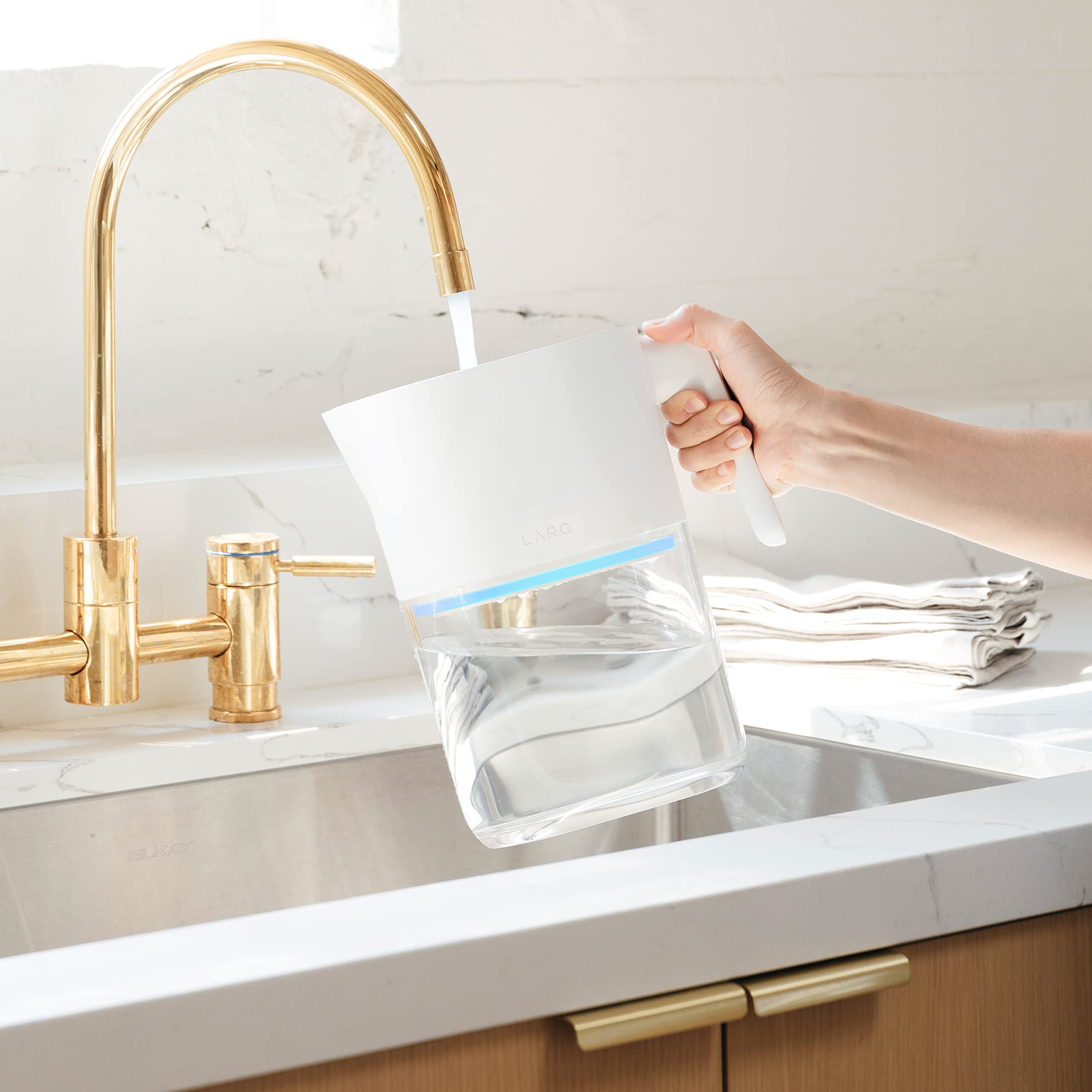 LARQ Hydrated AF Set - Pitcher PureVis 1.9L, Pure White + 4 Advanced Filters - Image 7